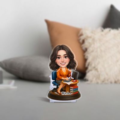 Personalized Office Girl Bobblehead Caricature Boss Lady Gift for Women | Gift for Receptionist, Coworkers, Managers, Colleagues and Corporate Events Battery Powered Moving Head